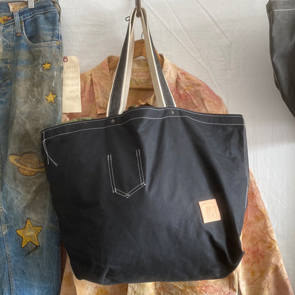 Large tote